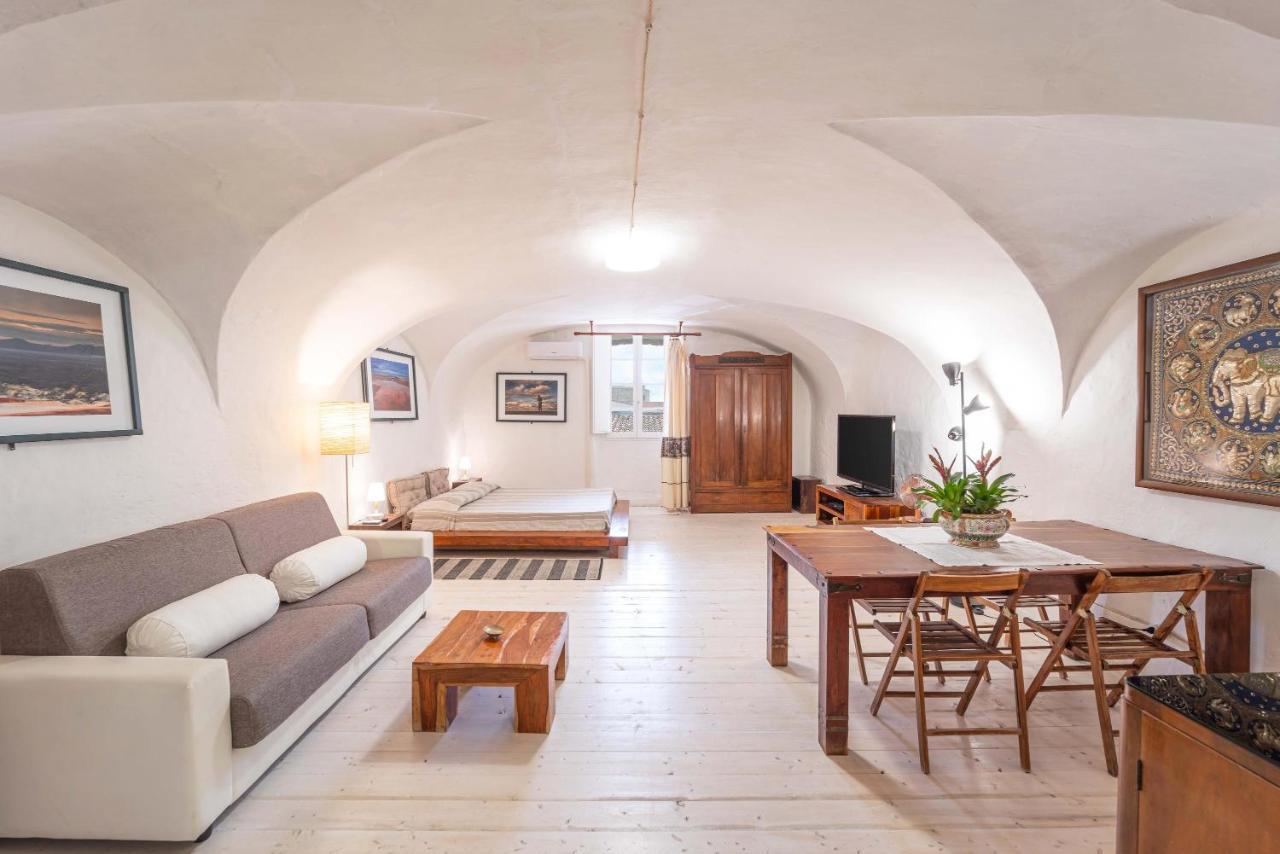 Casa Gilbert 101 Apartment Алгеро Екстериор снимка
